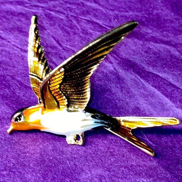 Vintage Jewelry - Enamel flying swallow brooch